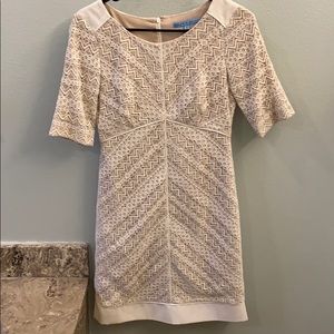 Shortsleeved, lace white dress